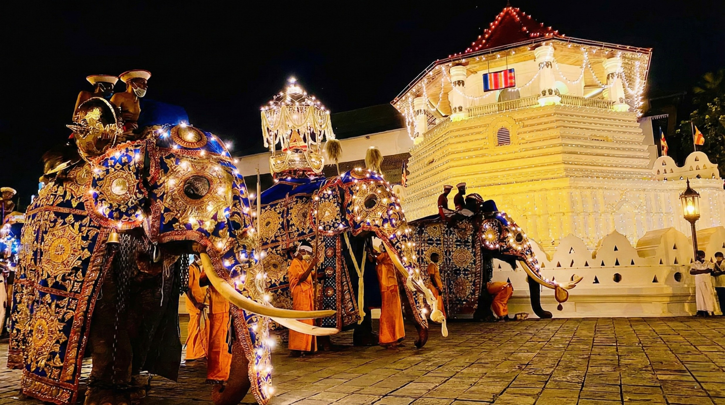 Esala Perahera